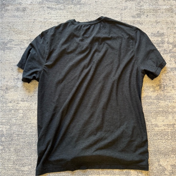 Vuori Short Sleeve Tee - Picture 2 of 2